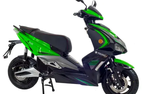 Ile kosztuje kurs na motorower? Sprawdź ukryte wydatki i oszczędności