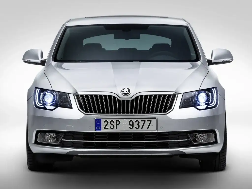Zdjęcie Skoda Superb jaki silnik - porównanie opcji i ich osiągi